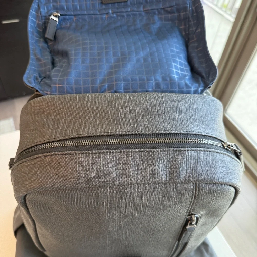 Brand new TUMI GRY DRESDEN FLAP BACKPACk - Ashton Collection - Picture 7 of 10